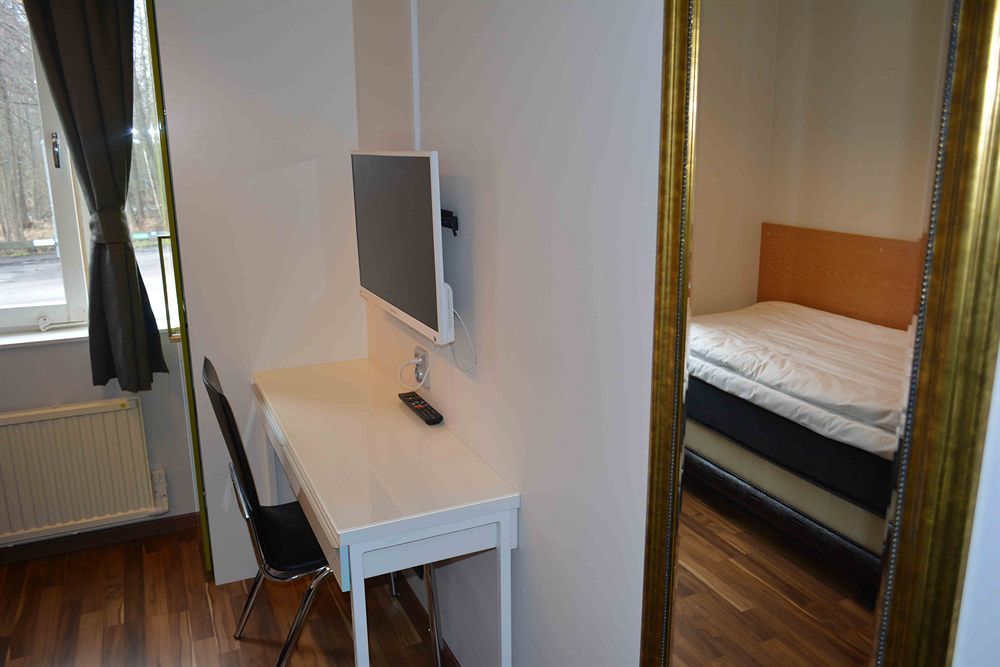 Hotell Angora Соллентуна Экстерьер фото